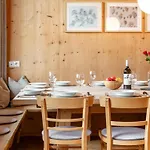 Waidachhaus 10 *