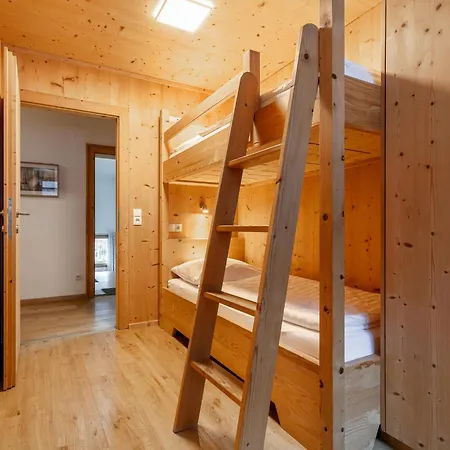 Waidachhaus 10 *